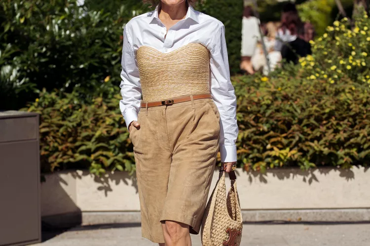 what is a corset used for